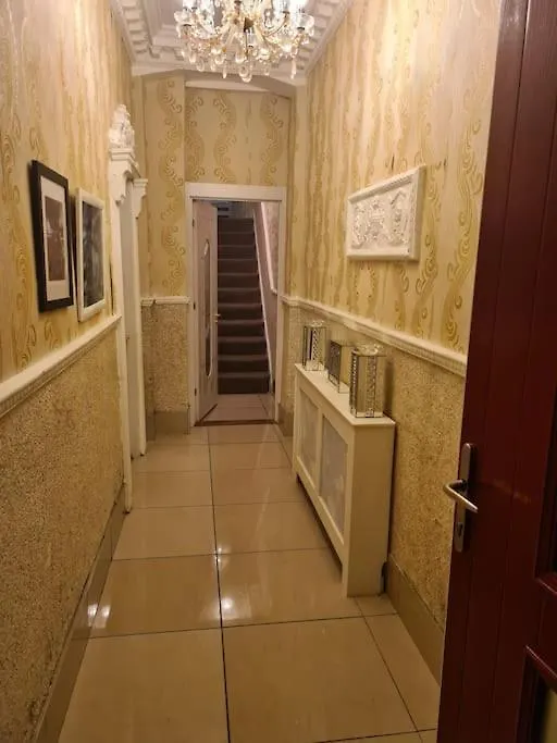 Entire Top Floor Based In Dublin City Centre Apartment