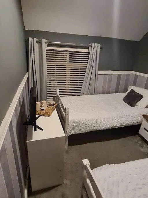 Entire Top Floor Based In Dublin City Centre Apartment